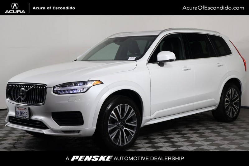 2020 Volvo XC90 T6 Momentum YV4A221K9L1535057