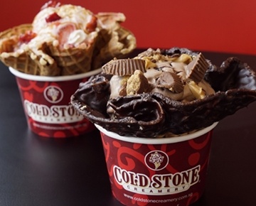 Cold Stone Creamery With over 1,400 stores worldwide in countries like the UAE, Japan, Korea, China and Singapore, Cold Stone Creamery is committed to serving you premium quality ice cream. The secret recipe is flown in from the USA and made fresh daily in store before it is served to customers by combining a variety of mix-ins on a frozen granite stone. Committed to serving The Ultimate Ice Cream Experience®, Cold Stone Creamery not only serves ice cream, it aims to “make people happy” through ice cream flaring tr