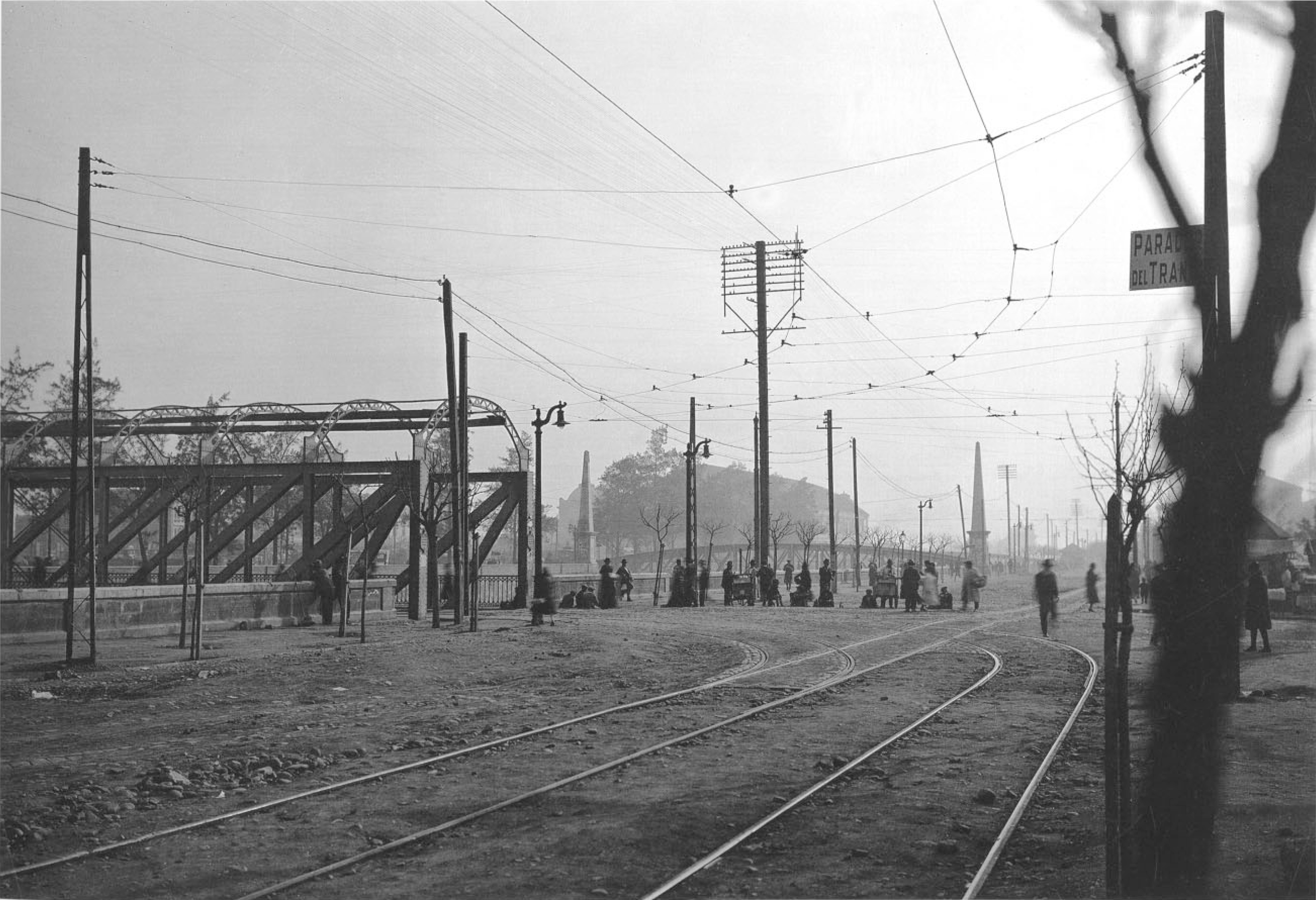 Enterreno - Fotos históricas de chile - fotos antiguas de Chile - Avenida Santa María año 1927