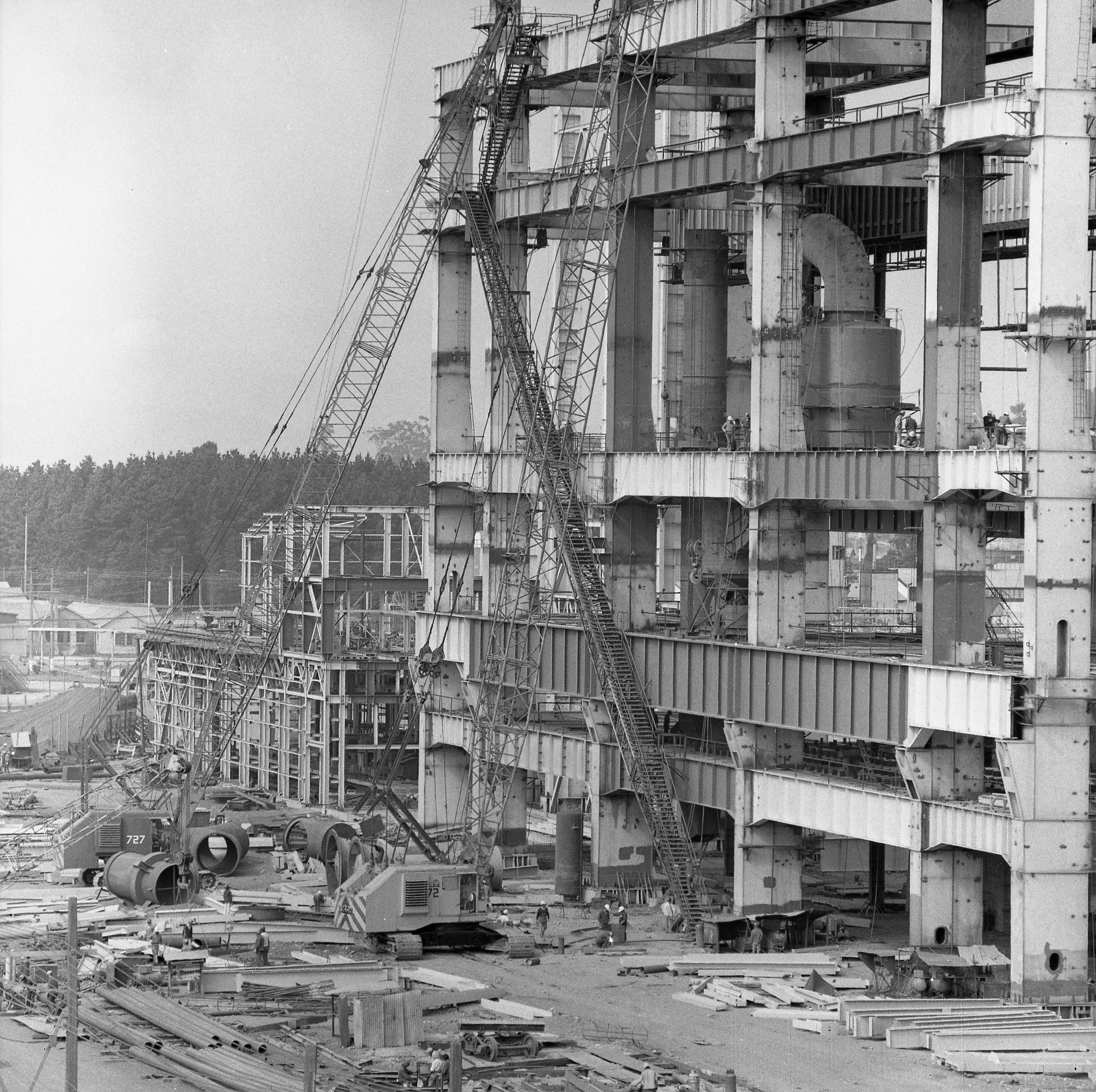 Enterreno - Fotos históricas de chile - fotos antiguas de Chile - Ampliación de la Planta de Huachipato CAP en 1973