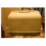 •	Portable singer with vinyl suitcase, gold seal, 4K927330 ~ 1953 Singer Model 201K-3 
