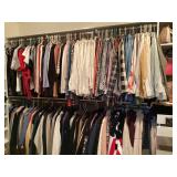 Everyday blouses & T’s. Sweatshirts, jogging suits and fleece 