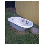 Small claw foot tub 