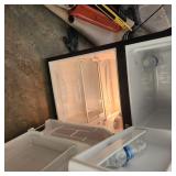 mini fridge (works)
