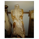 Ant vict wedding dress on form