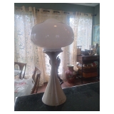 Mcm table lamp
