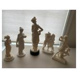 Figurines