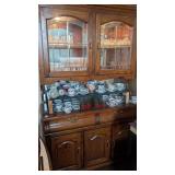 China/Hutch/Buffet Cabinet