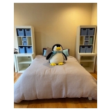 Girls Pottery Barn teen bedroom set