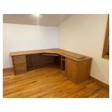 Corner desk