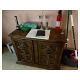 server with flip top