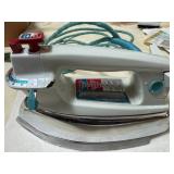 Vintage Sunbeam Steam Ironmaster Electric Iron Model SSAA. $22 