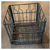 Vintage Wire Metal Dairy Milk Crate.$34