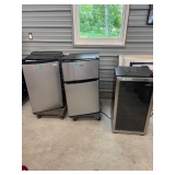 Several working mini fridges. 
