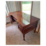 Auburn Desk