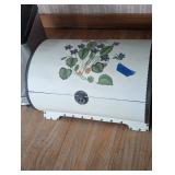 Little storage chest 