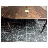 Primitive dining table 2 leaves