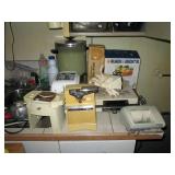Kitchen  Can Opener, Toaster, Black & Decker Salad Maker, Coffee Maker, 