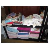 Back Bed Room: Towels