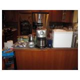 Kitchen: Kitchen Aid Blender, Sunbeam Mixer, Breadman Plus