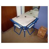 Up Stairs 1st beUpstairs 3rd Right Bedroom Left: Childs Table w/Chairs