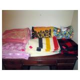 Upstairs Main Bedroom Right: Quilt, Blankets (Some Wool)