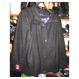 Upstairs Main Bedroom Right Closet: