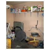 Garage: Spare Tire, Grease Dispenser, Oil Pan 