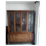  Dining Room Broyhill China Hutch