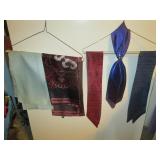 Up 1st Bedroom Right: Silk Scarves 