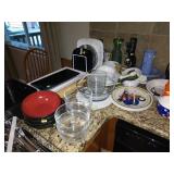 Kitchen: Kitchen: