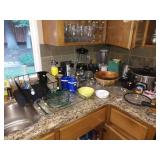 Kitchen: Kitchen: