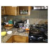 Kitchen: Cookware