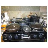 Kitchen: Cookware