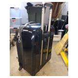 Garage: Eagle Creek "Tarmac" Great Suitcase Light weight 4 Wheels Garage: Eagle Creek "Tarmac" Great Suitcase Light weight 4 Wheels