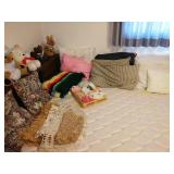 2nd Bedroom Right:  Pillows, Blankets