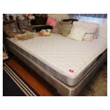 2nd Bedroom Right: Double Bed (Mattress in great shape)