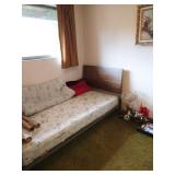 2nd Bedroom Left:   Single Bed, Blanket, 