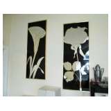 Black & white mirrors flowers