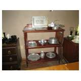 Aluminum ware--Nice rolling serving piece