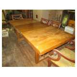 Dinning room table--2 leafs--4 chairs