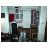 Bed Room 2 Quilts--Frames--Grow type light--Electronics