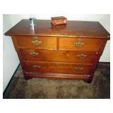 Upstairs 3rd Bedroom: Same Nice Dresser