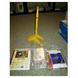 Estes Rocket w/2 gliders (not sure complete)