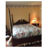 Queen 4-Poster Bed Queen 4-Poster Bed