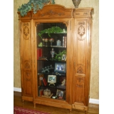 Outstanding Holiday Estate Sale in Oakton (Dec 16-18)