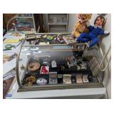 Estate sale Full of vintage and Antique Items