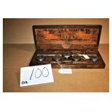Wells Brothers Co NO 305 Tap & Dies Set w/ Box