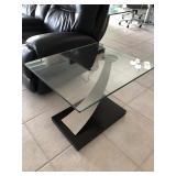 Matching End/Side Table - $75  (28W  24L)