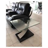 Matching End/Side Table - $75  (28W  24L)